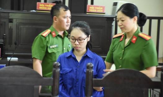 Bị cáo Lại Thị Kiều Trang nhận mức án Tử hình vì tội giết người. Ảnh ĐL