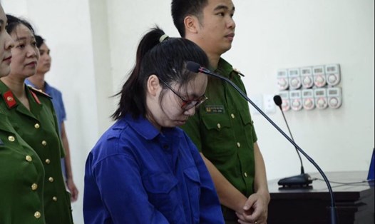 Bị cáo Lại Thị Kiều Trang tại tòa. Ảnh ĐL