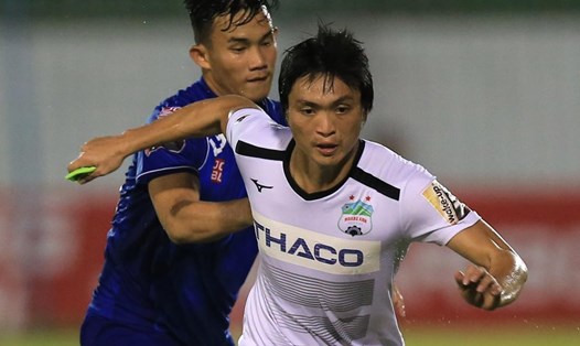 Tuấn Anh ghi bàn đầu tiên trong mùa giải giúp HAGL thắng Quảng Nam 3-1. Ảnh: VPF.