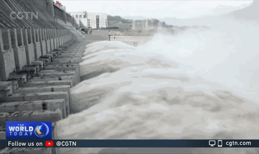 Sông Dương Tử ghi nhận đợt lũ lớn nhất năm 2020 khiến lượng nước tại Tam Hiệp lên cao kỷ lục. Nguồn: CGTN.