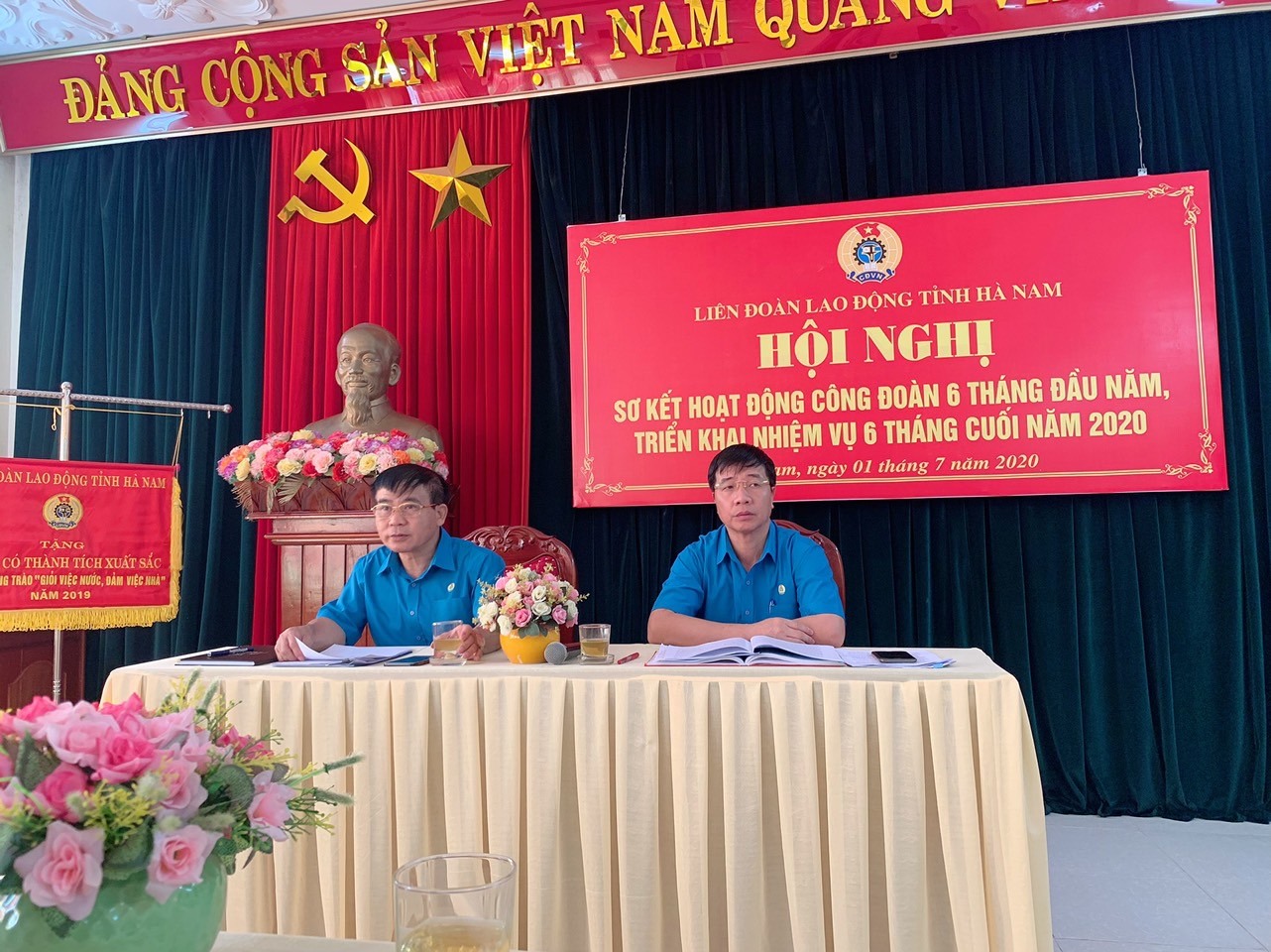 Các đồng chí chủ trì Hội nghị. Ảnh: Thu Lệ.