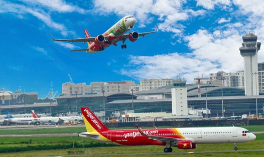 Vietjet cùng Facebook triển khai chương trình quảng bá du lịch “Bao la Việt Nam – Bay xanh cùng Vietjet”.