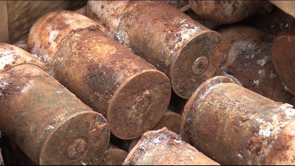Lực lượng quân sự tại Bình Phước đã di dời và xử lý hơn 60 quả đạn cối. Ảnh: Dương Bình