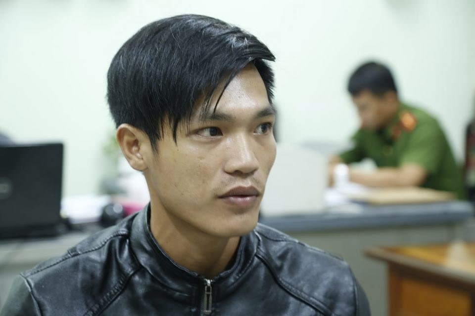Đối tượng đánh người xuất phát từ hát loa kẹo kéo đang bị công an giam giữ. Ảnh: Công an cung cấp Đối tượng đánh người xuất phát từ hát loa kẹo kéo đang bị công an giam giữ. Ảnh: Công an cung cấp