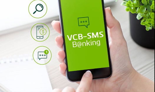 Ngân hàng muốn được giảm cước tin nhắn để có thêm điều kiện hỗ trợ khách hàng. Ảnh: VCB
