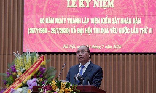 Thủ tướng Nguyễn Xuân Phúc tham dự lễ kỷ niệm 60 năm ngày thành lập Viện Kiểm sát nhân dân và chỉ đạo ngành trong thời gian tới. Ảnh: V.Dũng.