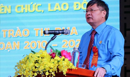 Ông Phan Văn Anh - Phó Chủ tịch Tổng LĐLĐ Việt Nam phát biểu chỉ đạo tại hội nghị. Ảnh: P. Đạt.