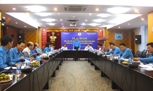 Công đoàn Công nghiệp Tàu thuỷ Việt Nam tổ chức toạ đàm về việc làm, đời sống CNLĐ trong tái cơ cấu doanh nghiệp. Ảnh: Tú Quỳnh