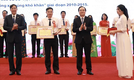 Công đoàn Giáo dục Việt Nam biểu dương các điển hình tiên tiến giai đoạn 2015-2020. Ảnh: Hải Nguyễn