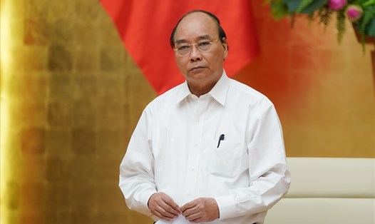 Thủ tướng Chính phủ Nguyễn Xuân Phúc tại cuộc họp của Thường trực Chính phủ về phòng chống dịch COVID-19. Ảnh VGP