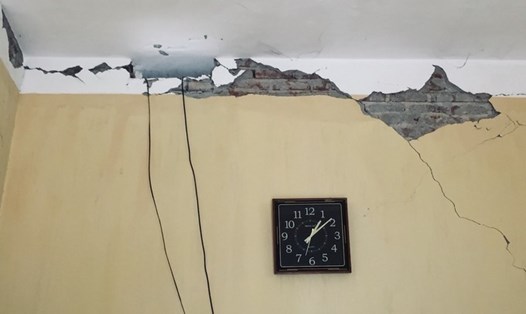 Thiệt hại về nhà cửa do động đất ở Sơn La. Ảnh: Phòng chống thiên tai Sơn La.