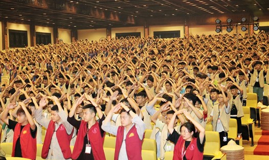 Hơn 1.600 học sinh tham gia khóa tu mùa hè tại chùa Bái Đính. Ảnh: NT