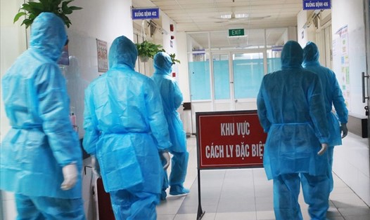 Trong số 11 ca mắc COVID-19 tại Đà Nẵng thì có 4 người là nhân viên y tế tại Bệnh viện Đà Nẵng. Ảnh: Thuỳ Trang