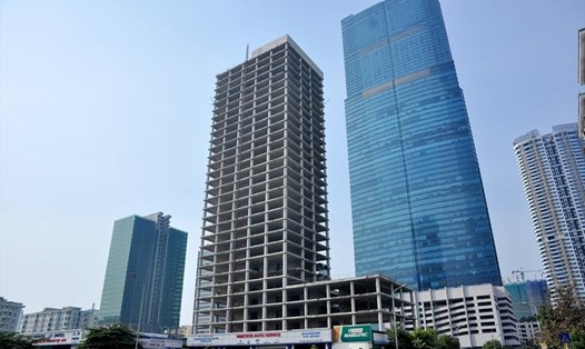 Dự án Vicem Tower được xây dựng trên trục đường vành đai 3 Phạm Hùng, cạnh tòa nhà Keangnam thuộc lô đất 10E6 Khu đô thị mới Cầu Giấy (Hà Nội), với chức năng làm trụ sở làm việc, văn phòng cho thuê và kinh doanh thương mại. Dự án do Tổng công ty Công nghiệp Xi măng Việt Nam (Vicem) làm chủ đầu tư.