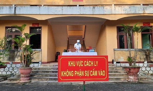 Điều tra việc lan truyền báo cáo nhanh "2 ca dương tính" ở Quảng Nam. Ảnh: Thanh Chung