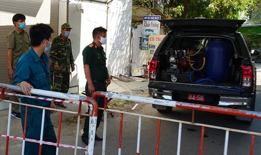 Quảng Ngãi truy vết những đối tượng F1 từng đến 3 bệnh viện ở Đà Nẵng. Ảnh: Văn Phong