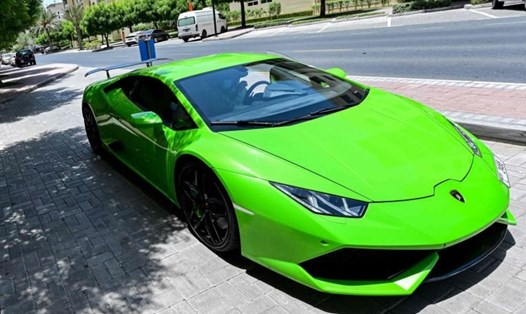 David T.Hines đã mua một chiếc siêu xe thể thao Lamborghini trị giá hơn 300.000 USD vào ngày 18.5 bằng tiền vay hỗ trợ trả lương từ chính phủ liên bang. Ảnh: AFP