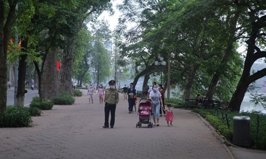 Hồ Hoàn Kiếm. Ảnh Lê Hoan