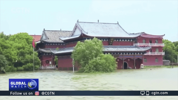 Lũ lụt ở Trung Quốc, đập Tam Hiệp xả lũ đợt 3. Ảnh: CGTN