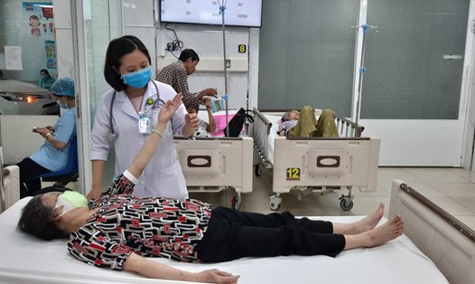 Bệnh viện Nguyễn Tri Phương điều trị bệnh nhân mắc bệnh đột quỵ. Ảnh: Bệnh viện cung cấp