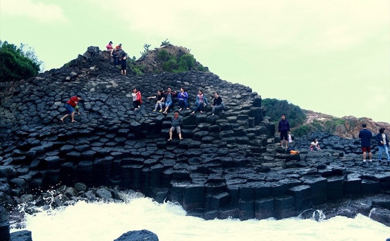 Du lịch Phú Yên để lại nhiều ấn tượng cho du khách. Ảnh: Văn Hào