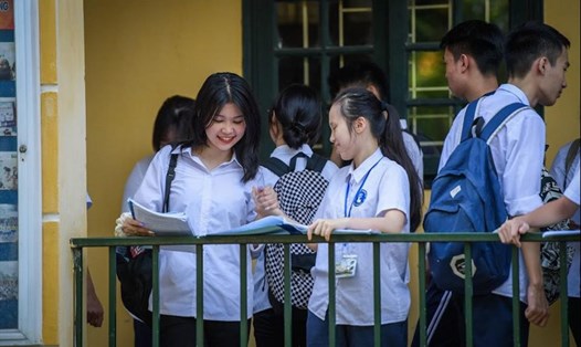 Thí sinh dự thi Kỳ thi tuyển sinh lớp 10 tại Hà Nội năm học 2020-2021. Ảnh: Hải Nguyễn