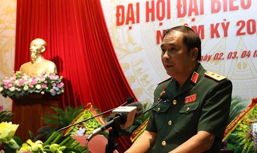 Trung tướng Phùng Sĩ Tấn phát biểu khai mạc Đại hội. Ảnh BQP