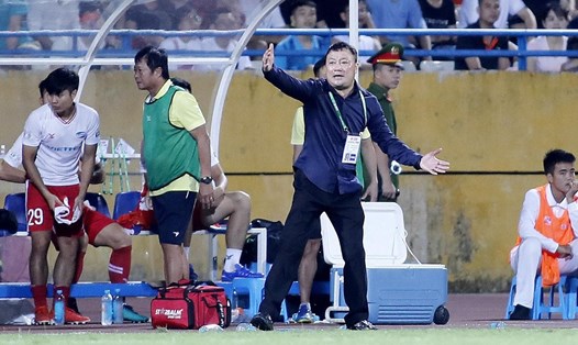 Huấn luyện viên Trương Việt Hoàng cho rằng nhóm tuyển của Viettel cần thêm thời gian để chơi đúng như kỳ vọng. Ảnh: Thanh Xuân