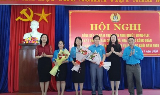 LĐLĐ tỉnh Quảng Ngãi bầu bổ sung Ban chấp hành các chức danh chủ chốt nhiệm kỳ 2018-2023. Ảnh: LĐLĐ Quảng Ngãi