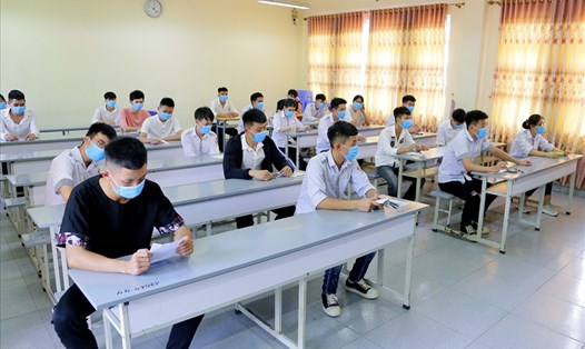 Các thí sinh dự thi tại Điểm thi THPT Đông Triều, thị xã Đông Triều, tỉnh Quảng Ninh. Ảnh: Lê Đại
