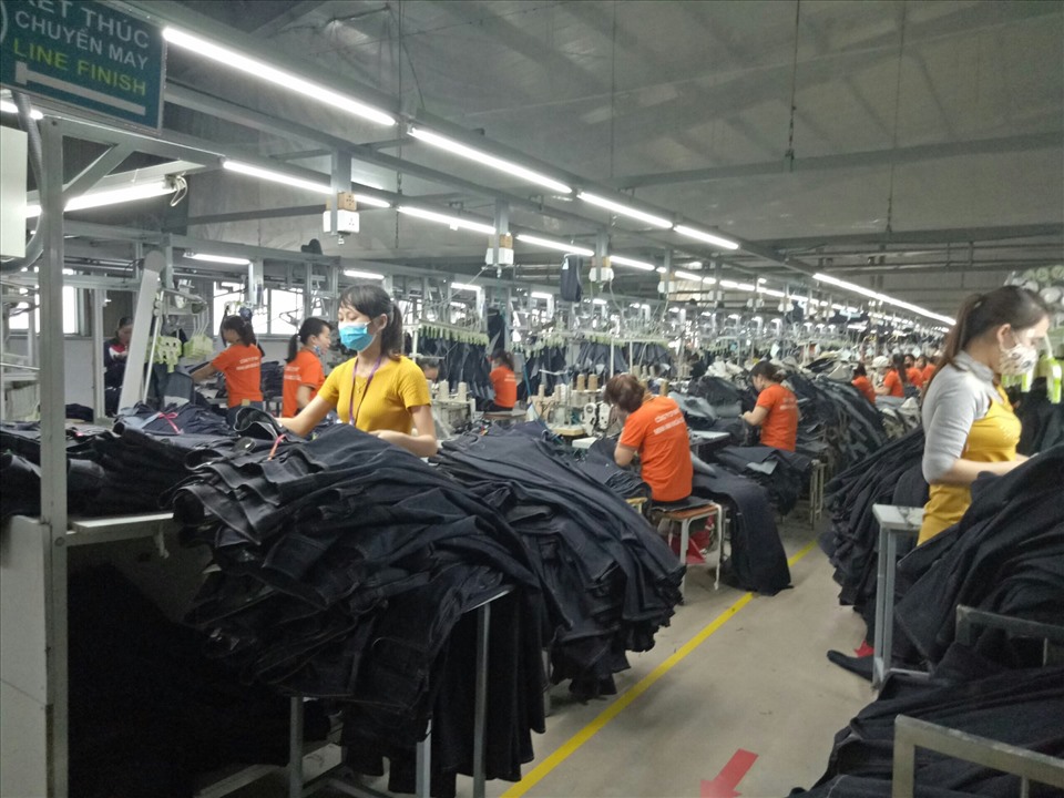 Trong thời gian qua, các cấp công đoàn tỉnh Hưng Yên luôn quan tâm đến lao động nữ. Ảnh: Thu Nguyệt