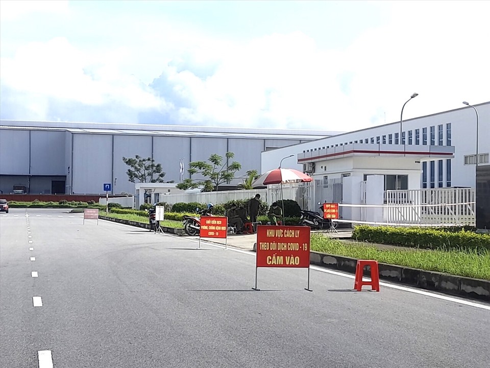Công ty cổ phần thực phẩm Nippon Farm tại Khu công nghiệp Thăng Long 2 hiện đang được cách ly. Ảnh: Phương Nam