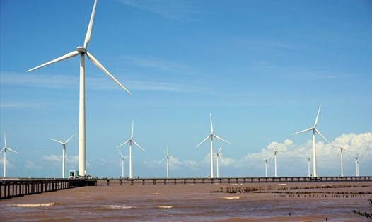 Vùng ven biển Đồng bằng sông Cửu Long có lợi thế phát triển điện gió. Ảnh: Nhật Hồ