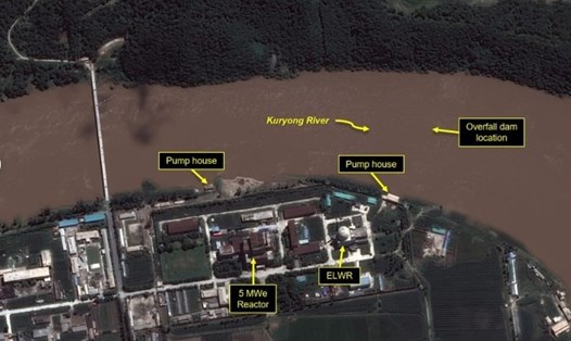 Ảnh vệ tinh cho thấy nhà máy hạt nhân tại Yongbyon của Triều Tiên bị đe dọa do lũ lụt. Ảnh: 38 North