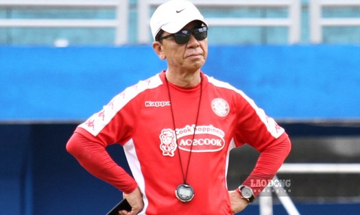 Huấn luyện viên Chung Hae-seong.