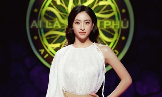 Hoa hậu Lương Thuỳ Linh tại chương trình "Ai là triệu phú". Ảnh: Sen Vàng.