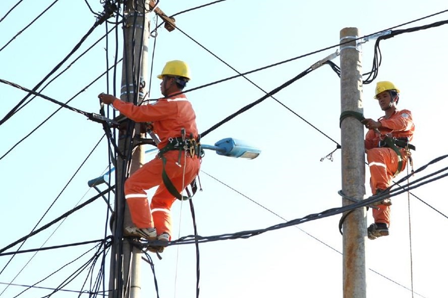 Sản lượng điện thương phẩm của EVNNPC đạt 41,8 tỉ kWh, tăng 5,56% so với 7 tháng năm 2019 và đạt 54,29% kế hoạch EVN giao. Ảnh: Phương Nguyễn