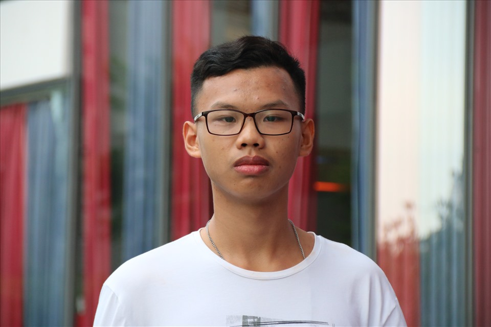 Nguyễn Phước Vinh sinh ra và lớn lên trong một gia đình có truyền thống yêu thương