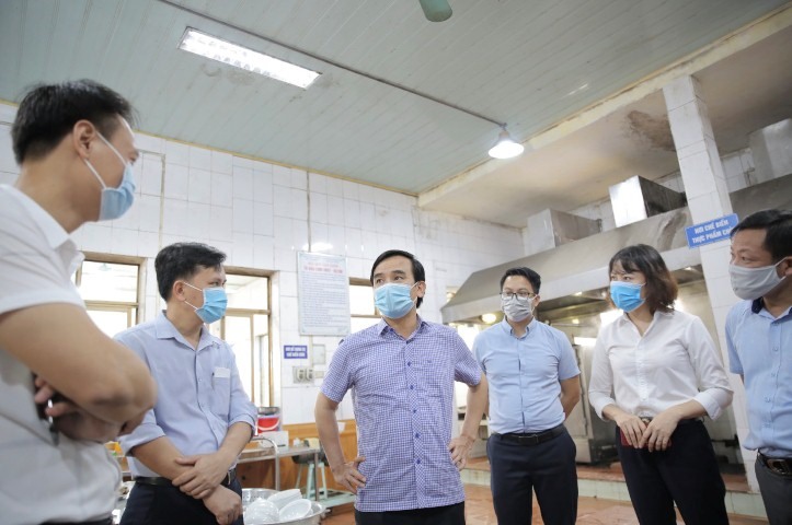 Công đoàn TKV làm việc tại Công ty Than Uông Bí - TKV. Ảnh: Bùi Văn Vinh