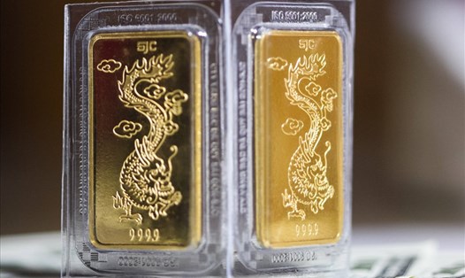 Giá vàng miếng SJC chiều 20.8 cao hơn giá vàng thế giới 2,3 triệu đồng mỗi lượng. Ảnh: Hải Nguyễn