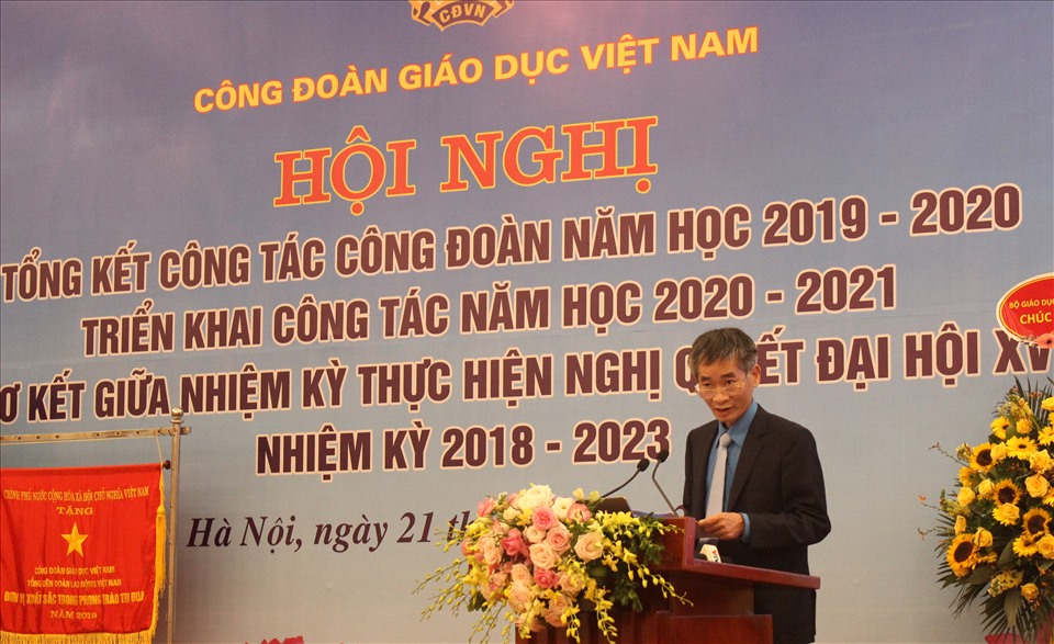 Ông Trần Văn Thuật - Phó Chủ tịch Tổng LĐLĐ Việt Nam phát biểu. Ảnh: Anh Thư