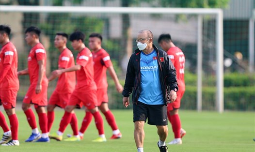 Huấn luyện viên Park Hang-seo đang tìm nhân tốt mới cho U22 Việt Nam. Ảnh: Hải Đăng