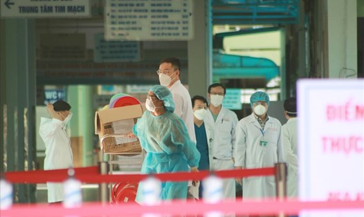 Bệnh viện Đà Nẵng có 3 ngày thiết lập quy trình khám chữa bệnh sau cách ly. Ảnh: Thuỳ Trang