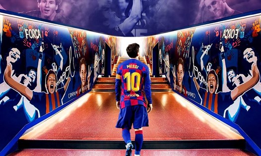 Nếu Lionel Messi tuyên bố tự do ra đi, anh có thể bị FIFA phạt nếu Barcelona gửi đơn kiện. Ảnh: SportCo