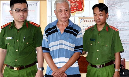 Cơ quan Cảnh sát Điều tra - Công an tỉnh Trà Vinh đã khởi tố bị can, bắt tạm giam Trần Kim Lợi - nguyên Chủ tịch Quỹ tín dụng nhân dân thị trấn Cầu Quan. Ảnh: CACC