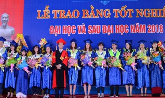 Các Trường Đại học ở Đà Nẵng đang vất vả đối phó với các chiến dịch truyền thông "bẩn" trong tuyển sinh. Ảnh ĐHĐN