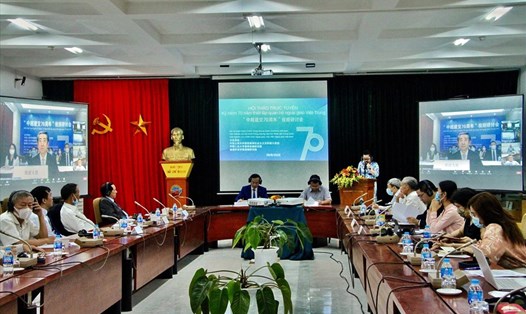 Hội thảo trực tuyến “Kỷ niệm 70 năm thiết lập quan hệ ngoại giao Việt - Trung”. Ảnh: Bộ Ngoại giao.