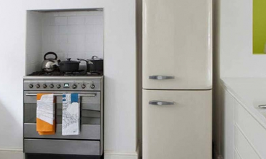 Chọn đặt tủ lạnh ở nơi khô ráo, tránh xa các nguồn nước. Ảnh nguồn: Pixabay.