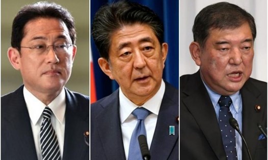Một số ứng viên đã tuyên bố ra tranh cử vị trí của Thủ tướng Abe Shinzo (giữa), trong đó có Chủ tịch Hội đồng chính sách LDP
Fumio Kishida (trái) và cựu Bộ trưởng Quốc phòng Shigeru Ishiba. Ảnh: Straits Times.