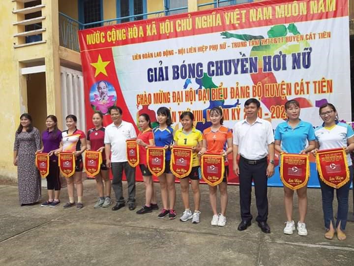 Giải bóng chuyền hơi nữ năm 2020